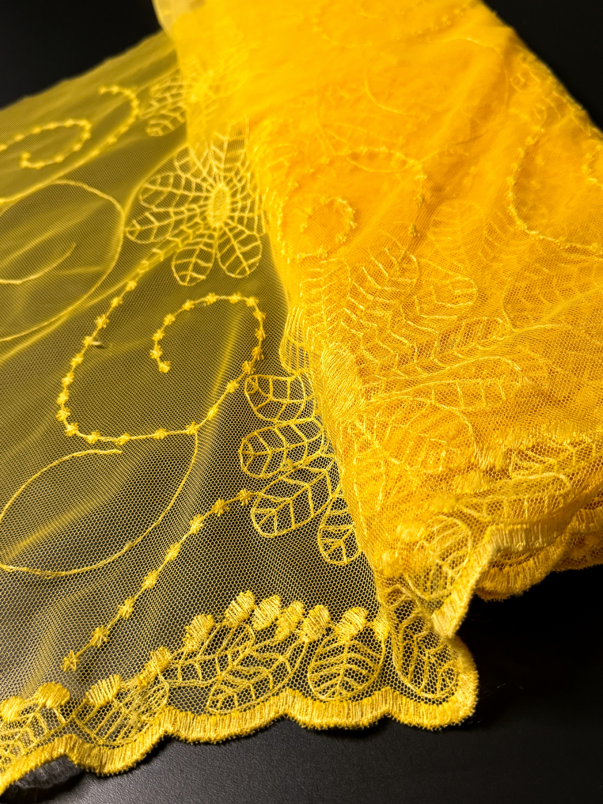 FANTAZY FRESCOED TULLE FLORAL