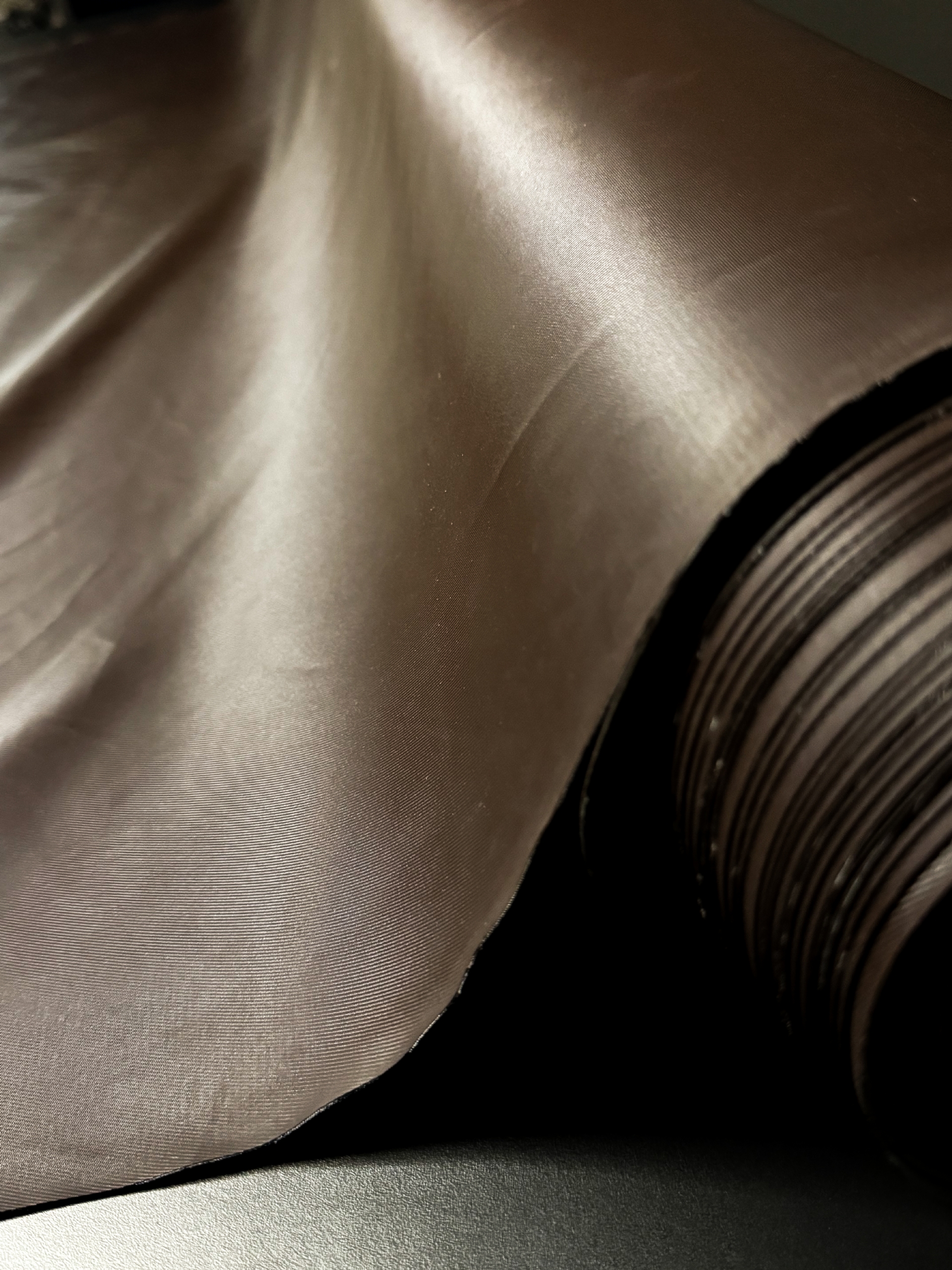 FANTAZT LEATHERLOOK WOVEN PLAIN