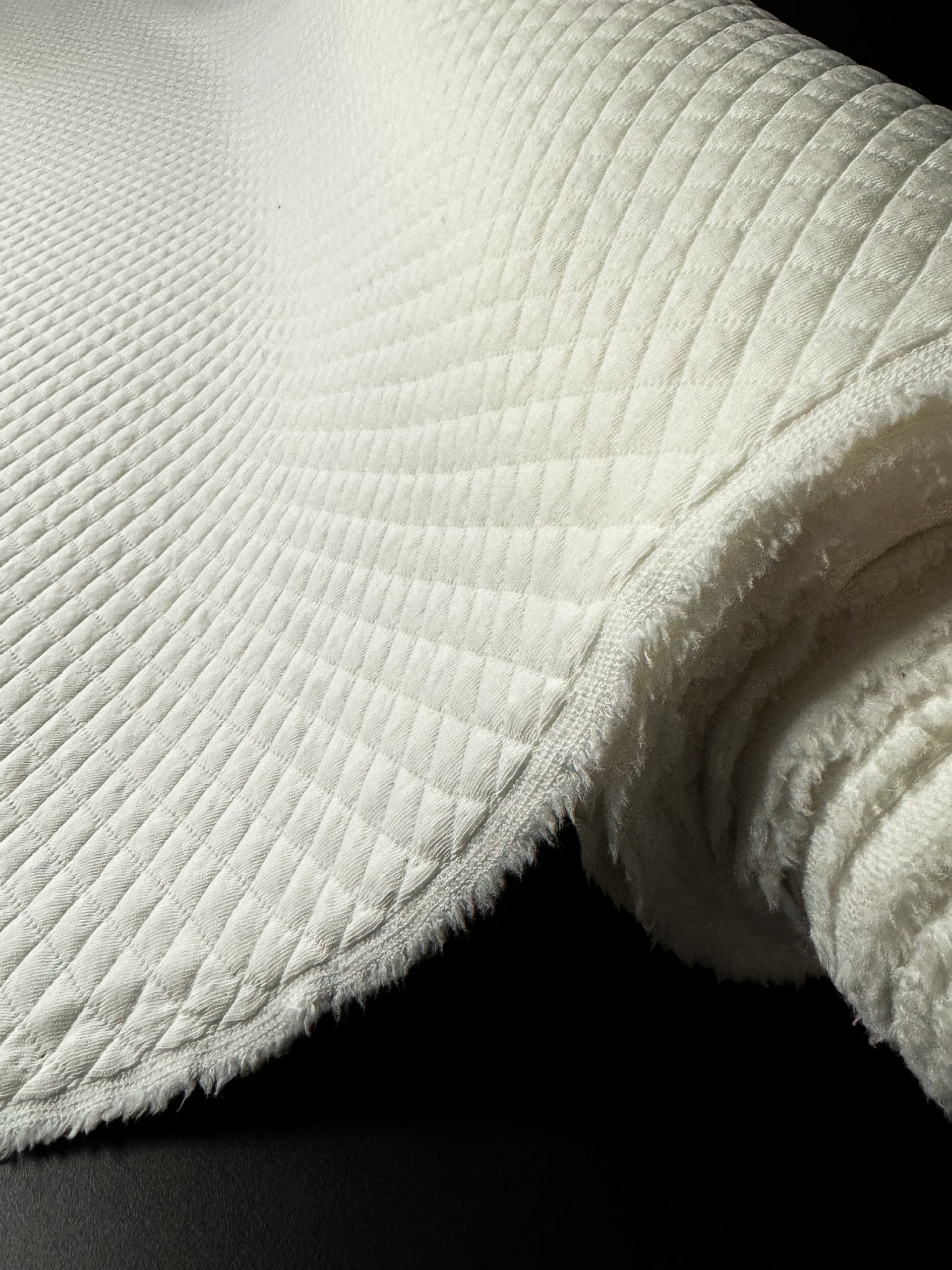 JAQAR CAPITONE GEOMETRIC