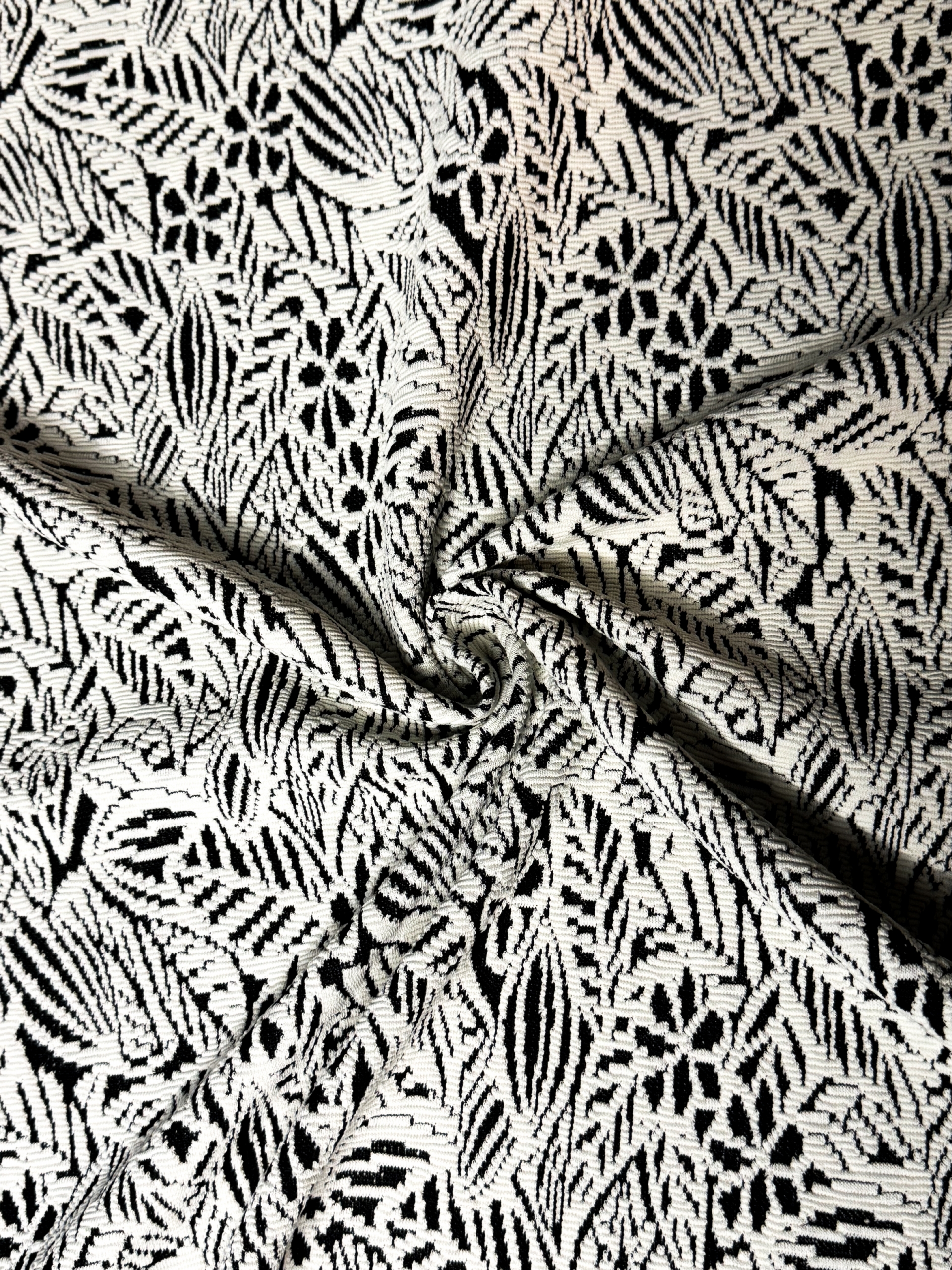 JAQAR OTTOMAN FLORAL