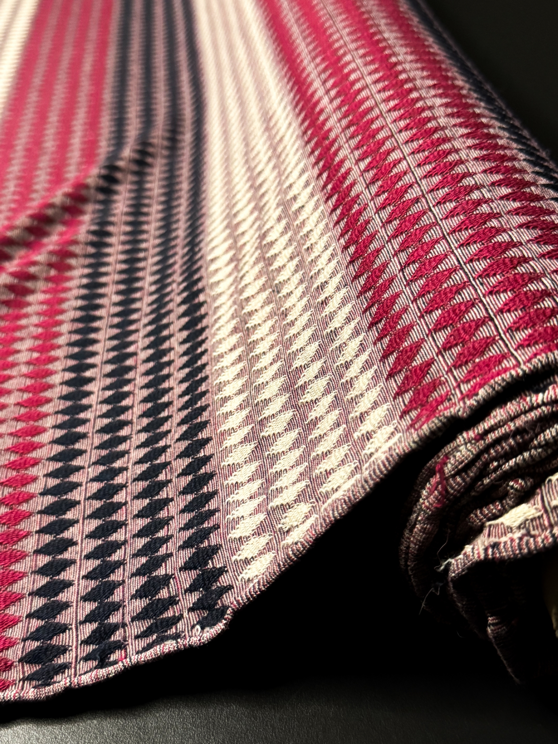 JAQAR RIBANA GEOMETRIC