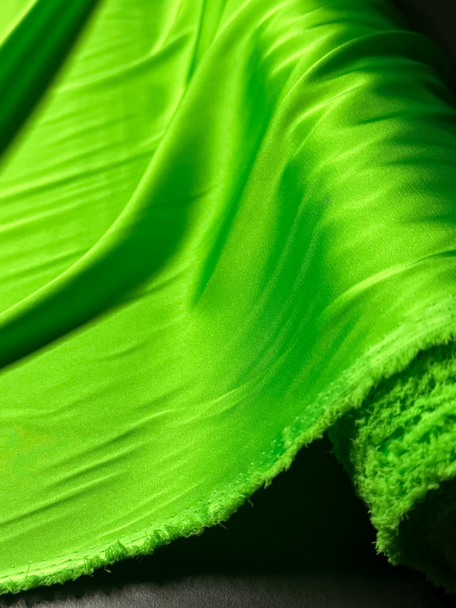 WOVEN SILKY SATEN PLAIN